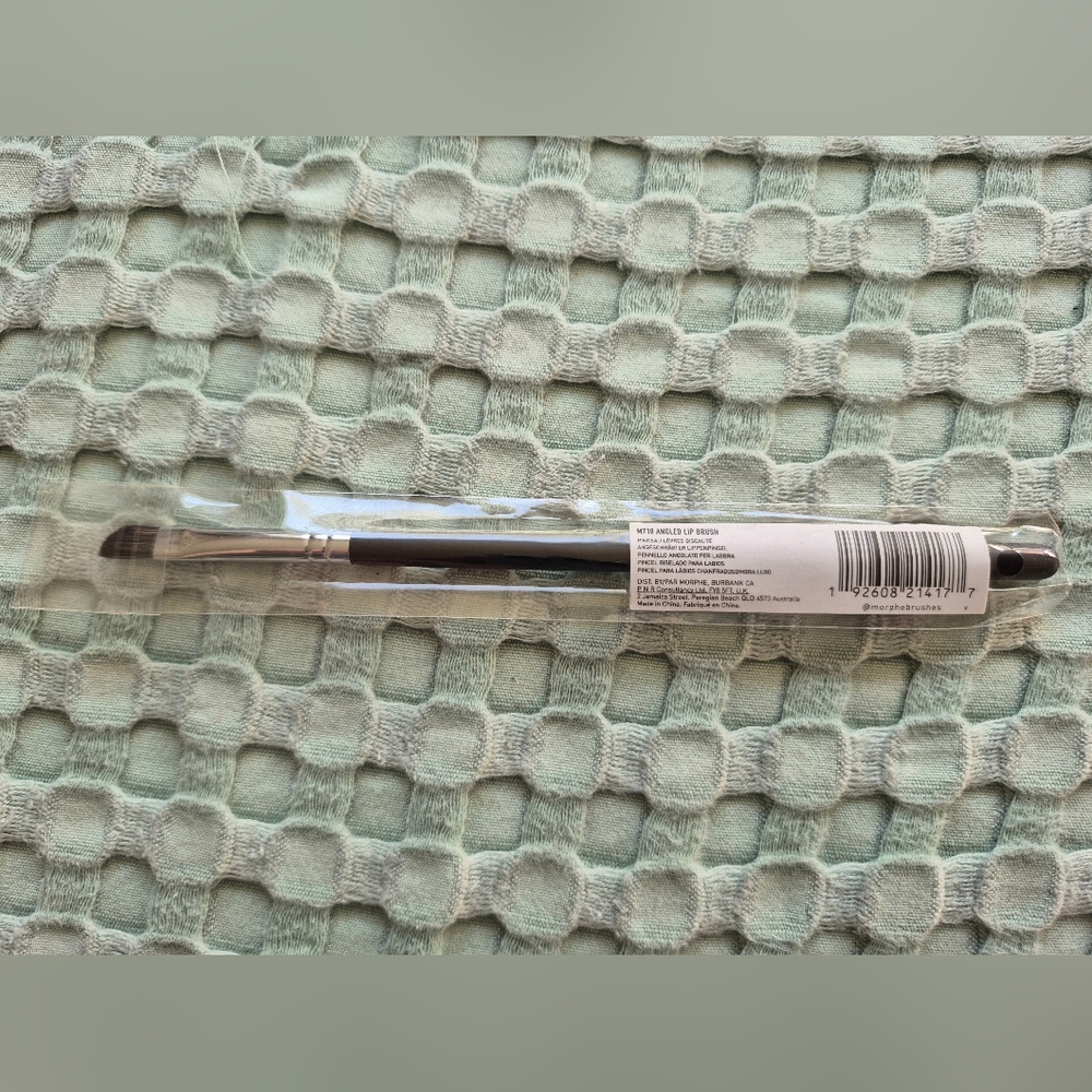 Morphe (M710) Angled Lip Brush